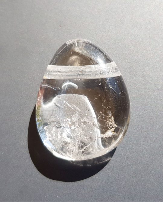 pendentif goutte en cristal de roche